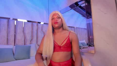 ariana_grande233 online show from March 12, 2026, 11:38 am