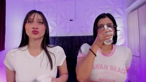 ariana_michel_ online show from November 18, 2025, 7:18 pm