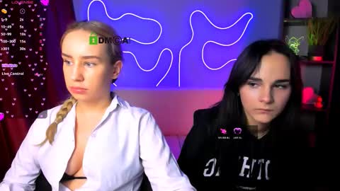 ariana_ross7 online show from October 29, 2025, 8:21 pm