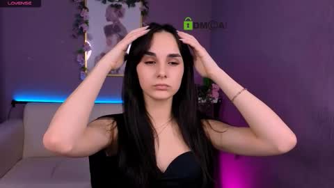 ariana_ross7 online show from March 13, 2026, 8:26 pm