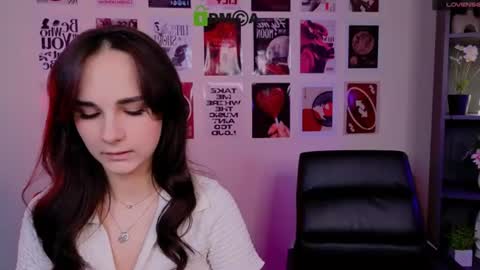 Snapshot of ariana_ross7 chatting on July 8, 2026, 7:18 pm ariana_ross7 online show from July 8, 2026, 7:18 pm