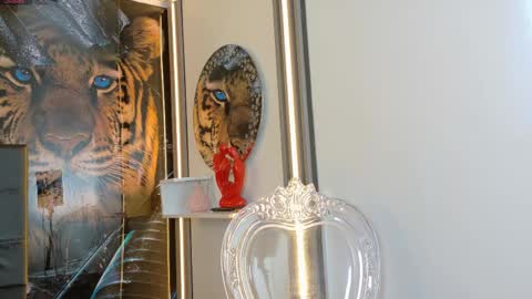 ariana_toro online show from April 15, 2026, 1:51 pm