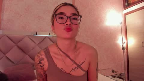 Ari online show from October 22, 2025, 3:07 am