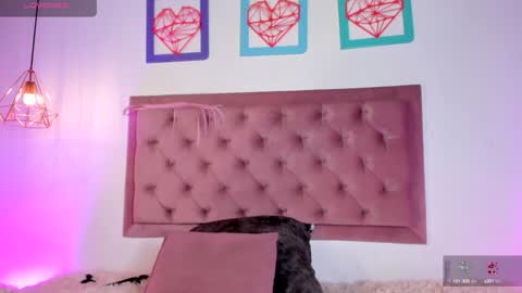 Snapshot of ariana_zc_ chatting on January 27, 2025, 11:33 pm Susan online show from January 27, 2025, 11:33 pm