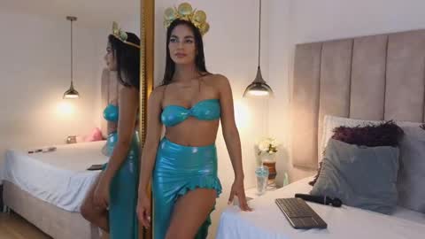 Ariana  online show from October 22, 2025, 8:41 pm