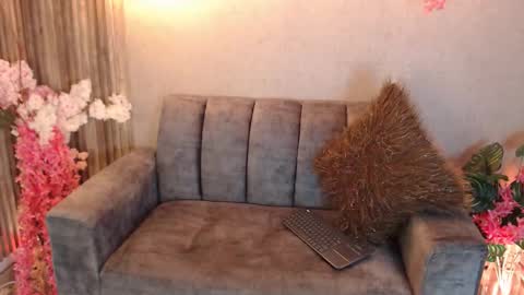 arianaarousse online show from January 9, 2026, 8:54 pm