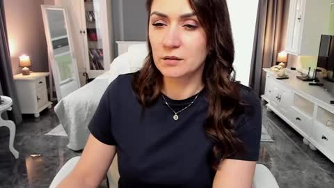 Snapshot of arianasage_ chatting on April 20, 2026, 12:41 pm Ana online show from April 20, 2026, 12:41 pm