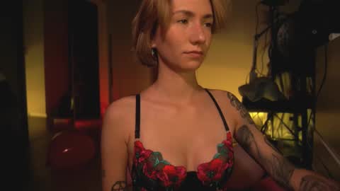 Olivka online show from February 14, 2025, 5:19 am