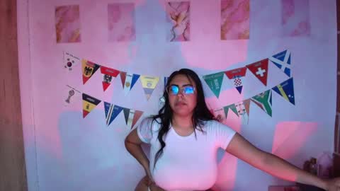 Snapshot of arianna_sampio chatting on June 24, 2026, 1:37 am Ar online show from June 24, 2026, 1:37 am