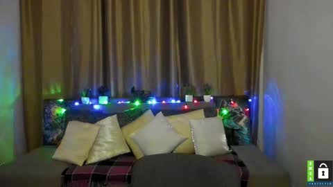 Snapshot of arianna_tifany chatting on November 26, 2025, 6:42 pm Arianna online show from November 26, 2025, 6:42 pm