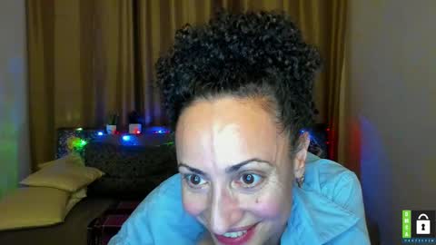 Snapshot of arianna_tifany chatting on November 28, 2025, 7:11 am Arianna online show from November 28, 2025, 7:11 am