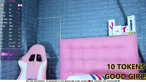 Snapshot of ariannalewis1 chatting on February 25, 2025, 1:09 am Arianna online show from February 25, 2025, 1:09 am