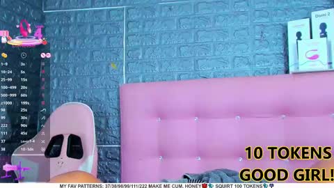 Snapshot of ariannalewis1 chatting on March 9, 2025, 1:04 am Arianna online show from March 9, 2025, 1:04 am