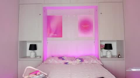 Snapshot of ariannavega_ chatting on April 21, 2026, 12:55 pm ariannavega_ online show from April 21, 2026, 12:55 pm