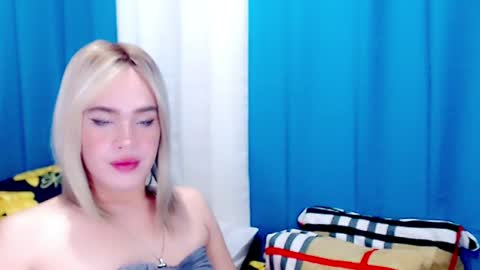 Snapshot of arianne_xoxo777 chatting on July 2, 2026, 3:23 am ARIANNE CUMS online show from July 2, 2026, 3:23 am