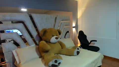 aridreamon online show from July 14, 2026, 4:17 am