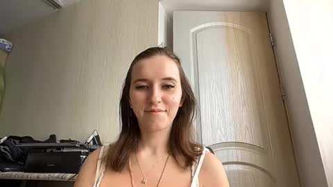 Snapshot of ariehamalainen chatting on July 9, 2026, 8:29 am Mia online show from July 9, 2026, 8:29 am