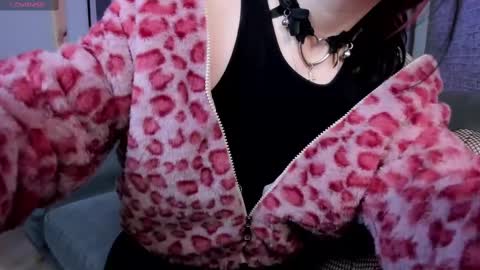 Ariel online show from February 13, 2025, 3:24 pm