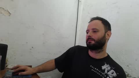 Snapshot of arield85 chatting on January 28, 2025, 1:16 pm Ariel online show from January 28, 2025, 1:16 pm