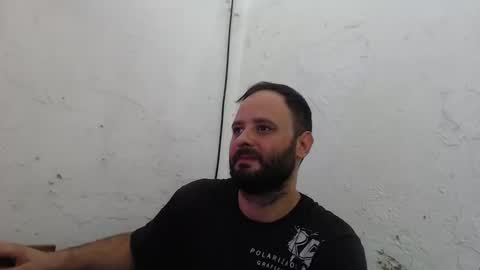 Snapshot of arield85 chatting on January 28, 2025, 5:46 pm Ariel online show from January 28, 2025, 5:46 pm