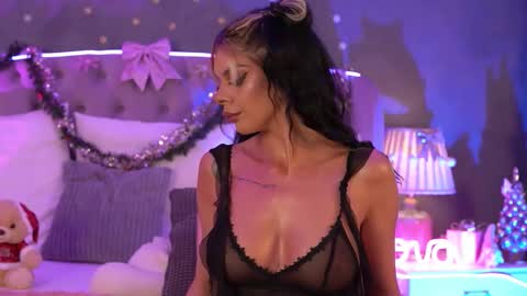 Snapshot of ariellsweety chatting on December 15, 2025, 6:01 pm Ariell online show from December 15, 2025, 6:01 pm