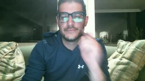 Snapshot of arielsinho chatting on May 18, 2026, 5:46 am Anon online show from May 18, 2026, 5:46 am