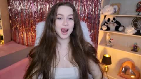 arielsykes online show from April 16, 2026, 7:03 pm