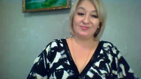 ArielXLoveresss online show from October 30, 2025, 8:05 am