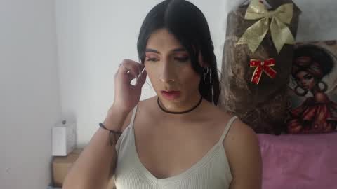 Ariana Forero ---- independet model online show from January 29, 2025, 5:35 pm