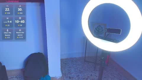 ariia_monroee online show from May 16, 2026, 3:14 am