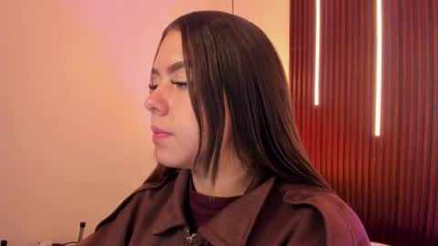  Arianna  online show from May 25, 2026, 1:06 pm