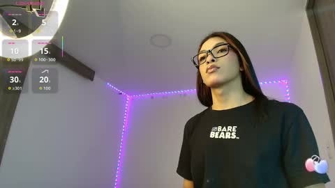 arimoon18 online show from February 9, 2026, 12:03 am