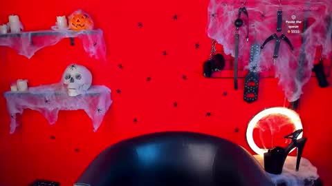 Snapshot of arina_ardeeen chatting on October 28, 2025, 5:15 pm Matilda online show from October 28, 2025, 5:15 pm