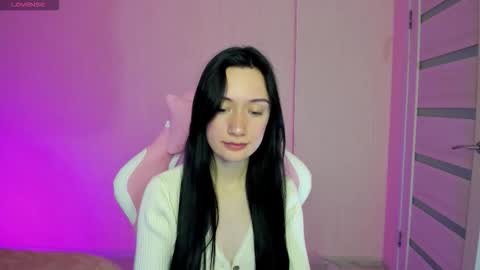 arina_meow19 online show from October 8, 2025, 8:45 am