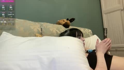 Snapshot of arina_rose chatting on February 18, 2025, 9:31 pm Arinka online show from February 18, 2025, 9:31 pm