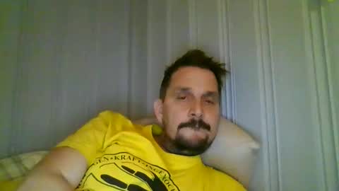 Snapshot of ariparikrigsmann chatting on December 16, 2025, 7:41 pm ariparikrigsmann online show from December 16, 2025, 7:41 pm