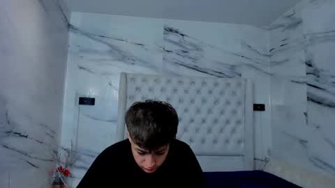 celina online show from December 20, 2025, 2:02 pm