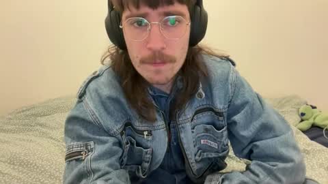 Snapshot of aristae chatting on October 24, 2025, 8:11 am Ariste online show from October 24, 2025, 8:11 am