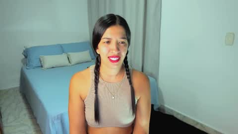 Snapshot of aristena_01 chatting on April 25, 2026, 2:25 am aristena_01 online show from April 25, 2026, 2:25 am