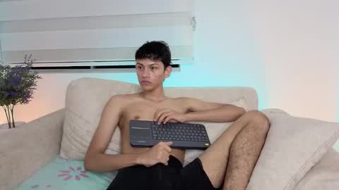 ANDRES Independent model online show from March 7, 2026, 5:37 am