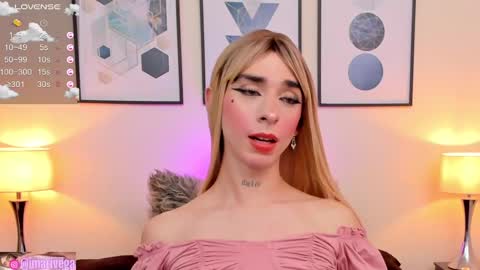   Nice to meet you  thumb up me please its important I  LOOK MY BIO DOWN online show from January 12, 2025, 11:50 am