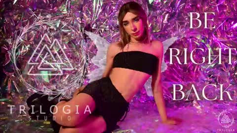   Nice to meet you  thumb up me please its important I  LOOK MY BIO DOWN online show from March 5, 2025, 10:44 am