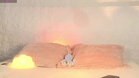 Snapshot of arivega chatting on April 24, 2026, 5:21 am Nice to meet you thumb up me please its important I LOOK MY BIO DOWN online show from April 24, 2026, 5:21 am