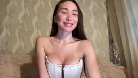 Snapshot of arivonel chatting on November 17, 2025, 9:59 am Liza online show from November 17, 2025, 9:59 am