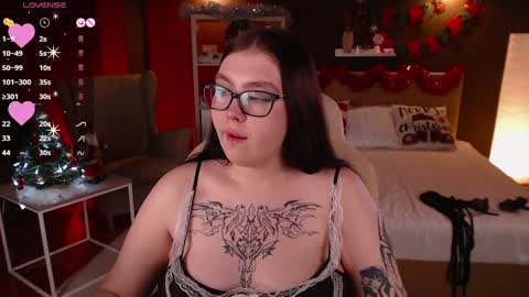 Snapshot of arizonaa_muse chatting on December 13, 2024, 3:32 pm Astrid online show from December 13, 2024, 3:32 pm