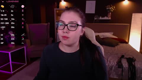 Snapshot of arizonaa_muse chatting on January 10, 2025, 3:27 pm Astrid online show from January 10, 2025, 3:27 pm