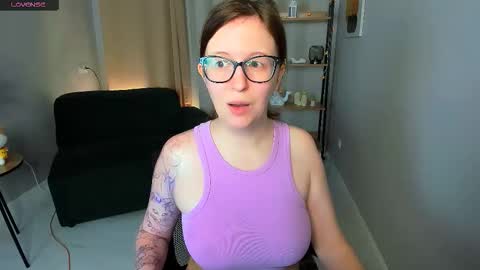 Snapshot of arizzzona_baby chatting on November 21, 2025, 6:23 am Arizona online show from November 21, 2025, 6:23 am