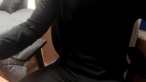 Snapshot of arlandria_ chatting on December 19, 2025, 9:11 pm arlandria_ online show from December 19, 2025, 9:11 pm