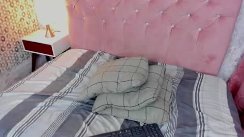 Snapshot of arlequiin_ chatting on February 22, 2026, 8:46 am Arlequin online show from February 22, 2026, 8:46 am