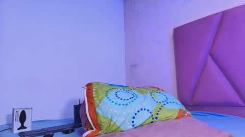 Arleth  online show from October 25, 2025, 3:14 am